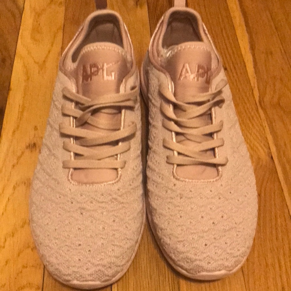 Techloom phantom sneakers